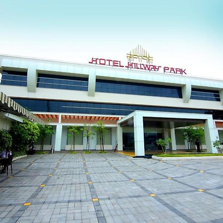 Hotel Hillway Park Kollam Kültér fotó