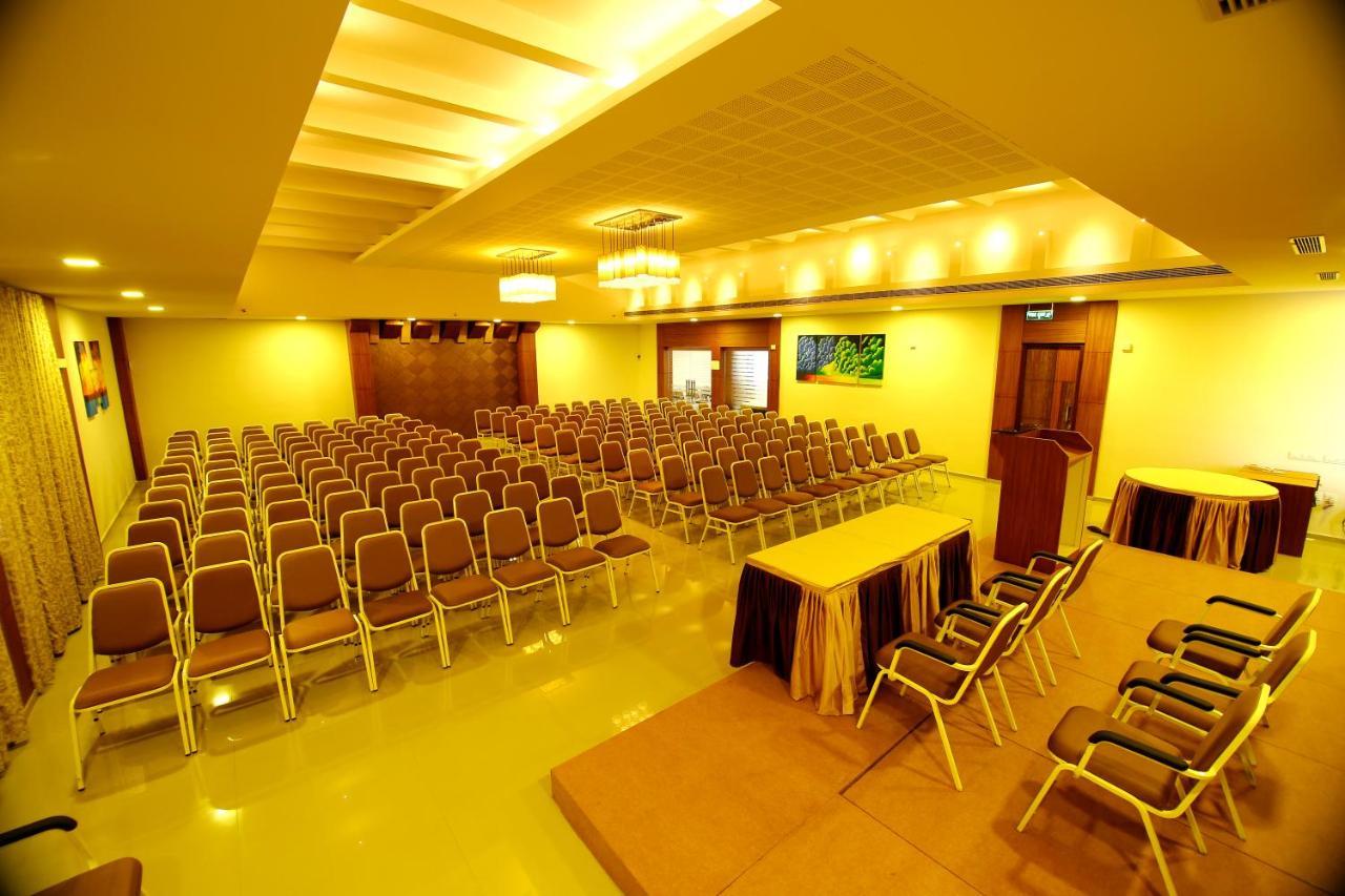 Hotel Hillway Park Kollam Kültér fotó