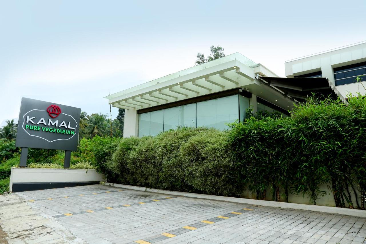Hotel Hillway Park Kollam Kültér fotó