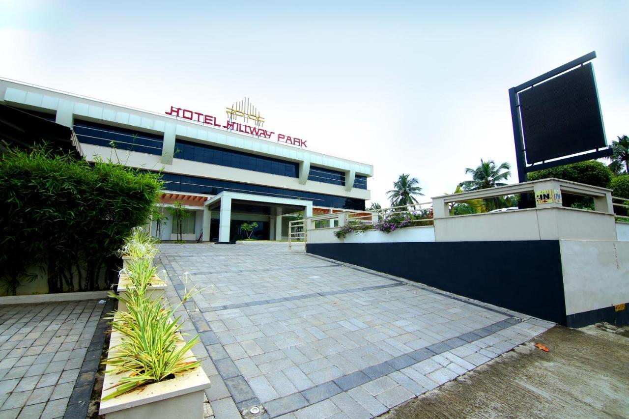 Hotel Hillway Park Kollam Kültér fotó