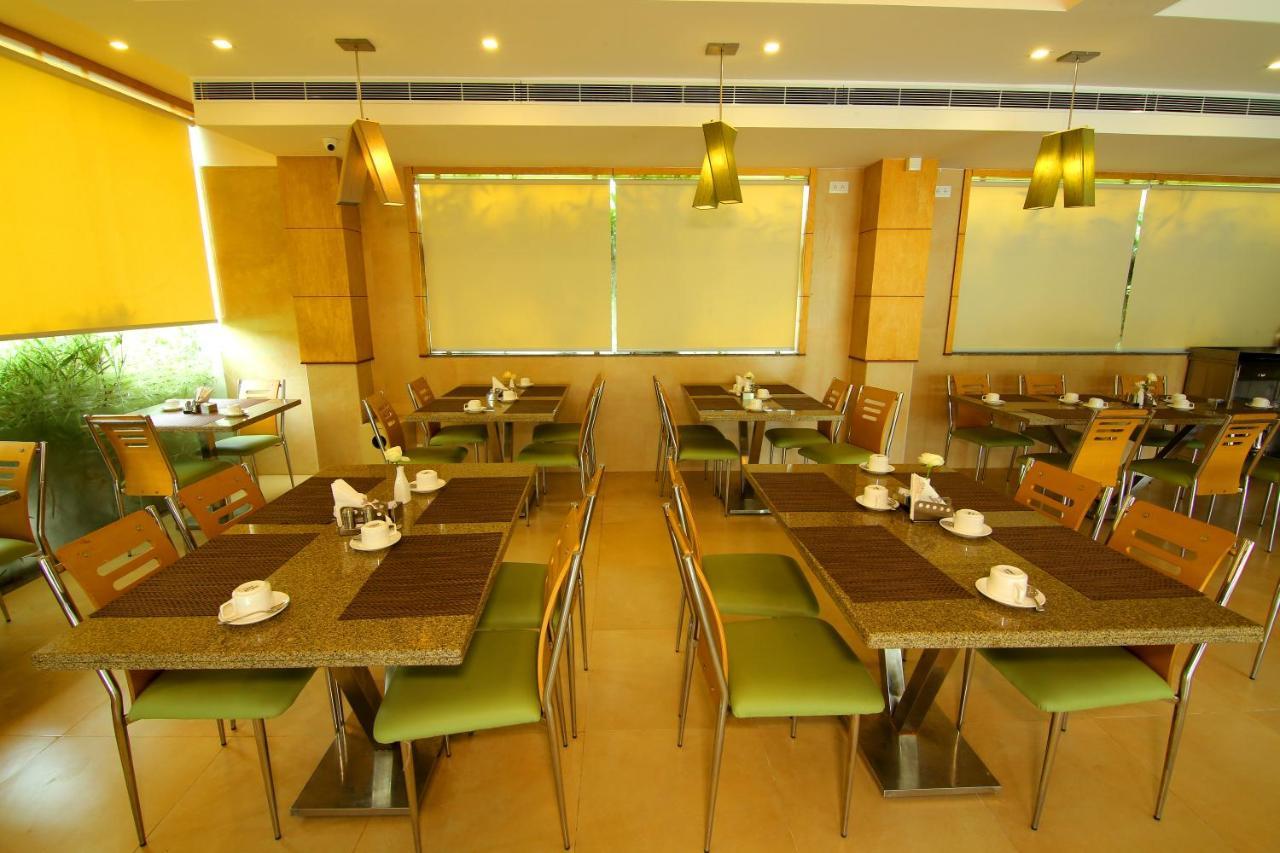 Hotel Hillway Park Kollam Kültér fotó