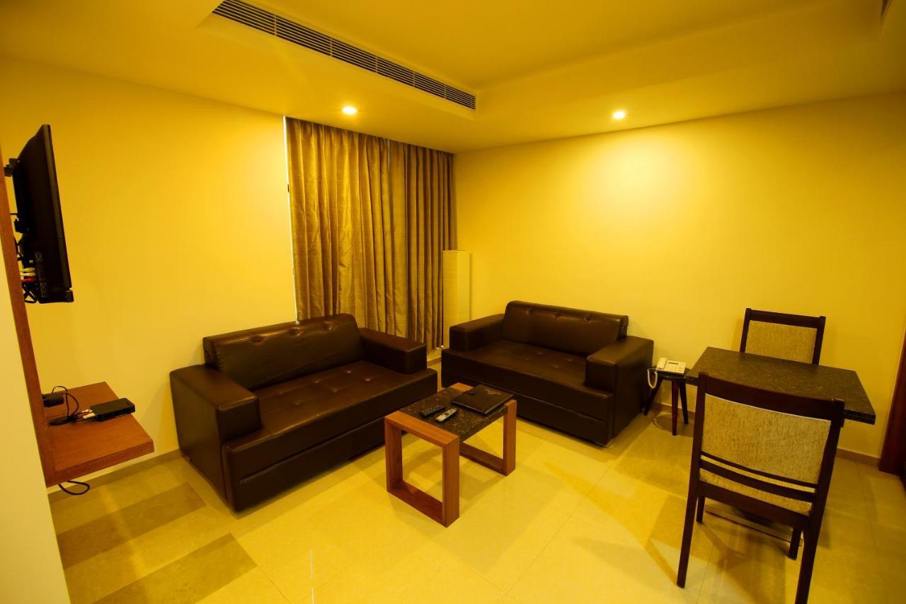 Hotel Hillway Park Kollam Kültér fotó