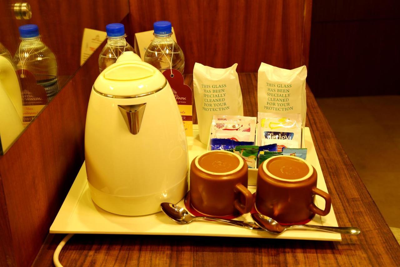 Hotel Hillway Park Kollam Kültér fotó